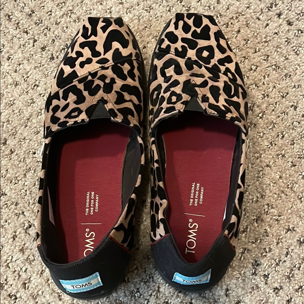 TOMS Brown and Black Leopard Print Flats